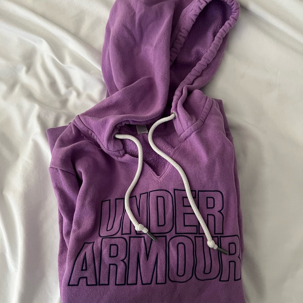 Purple Under Armour Hoodie - Size Medium